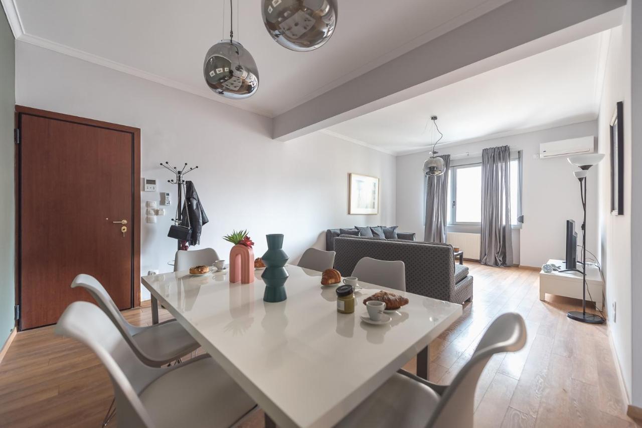Syntagma Sq Residence Athena Bagian luar foto